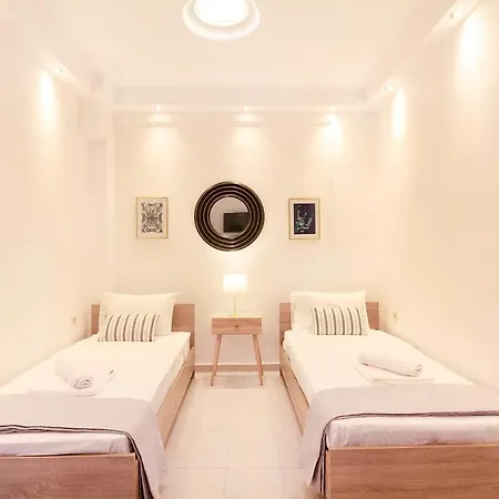 Blue Marine Deluxe Apartment